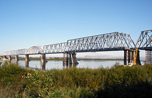 Железнодорожный мост через р. Зею