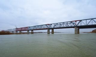 Железнодорожный мост в Камне-на-Оби