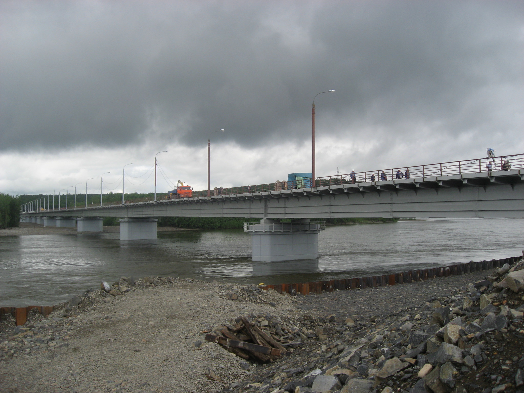 Фотофакт: строительство мостового перехода через р. Селемджа в Амурской области