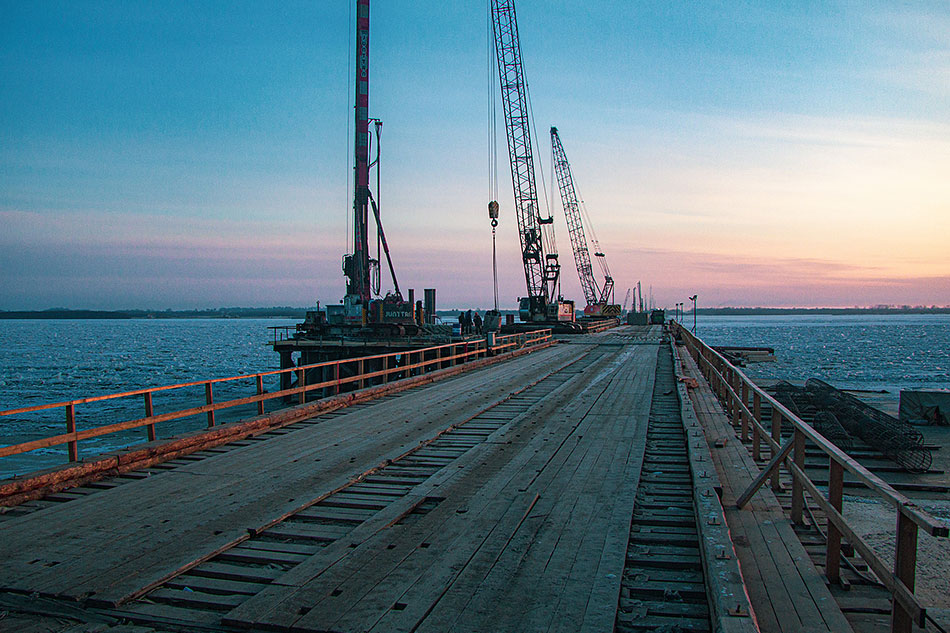 Специалисты АО «УСК МОСТ» приступили к ремонту моста через Зею